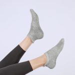 loudashuaiqi Grip Pilates Socks Non Slip Athletic Yoga Socks with Grips for Women Grippy socks for Hospital Workout Barre - Image 4